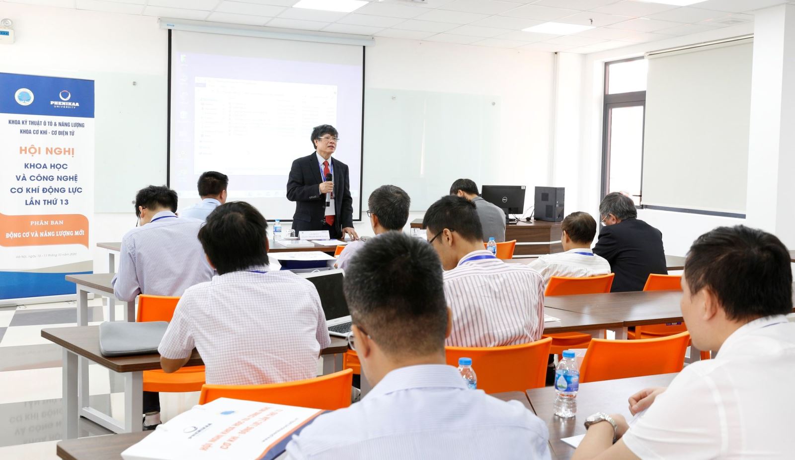 Hơn 200 nhà khoa học thảo luận về hướng nghiên cứu mới ngành Cơ khí Động lực